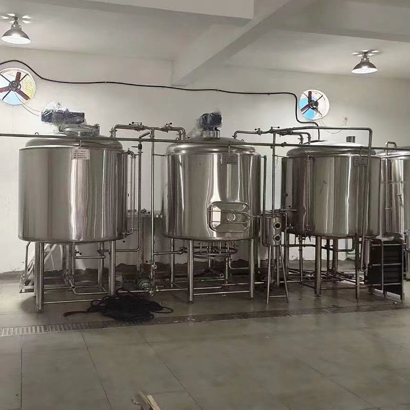 阳原精酿啤酒设备厂—如何延长精酿啤酒设备的使用寿命